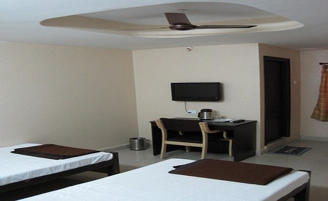 Dwaraka Inn Hyderabad Room photo