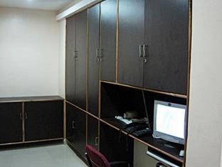 Dwaraka Inn Hyderabad Exterior photo